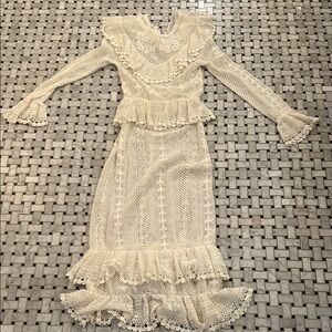 Elegant Cream Lace Dress